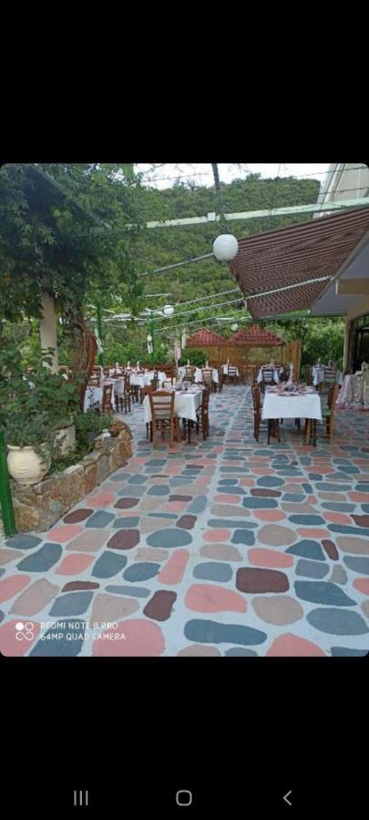 Manoleas Rooms To Let Leonidio Ngoại thất bức ảnh