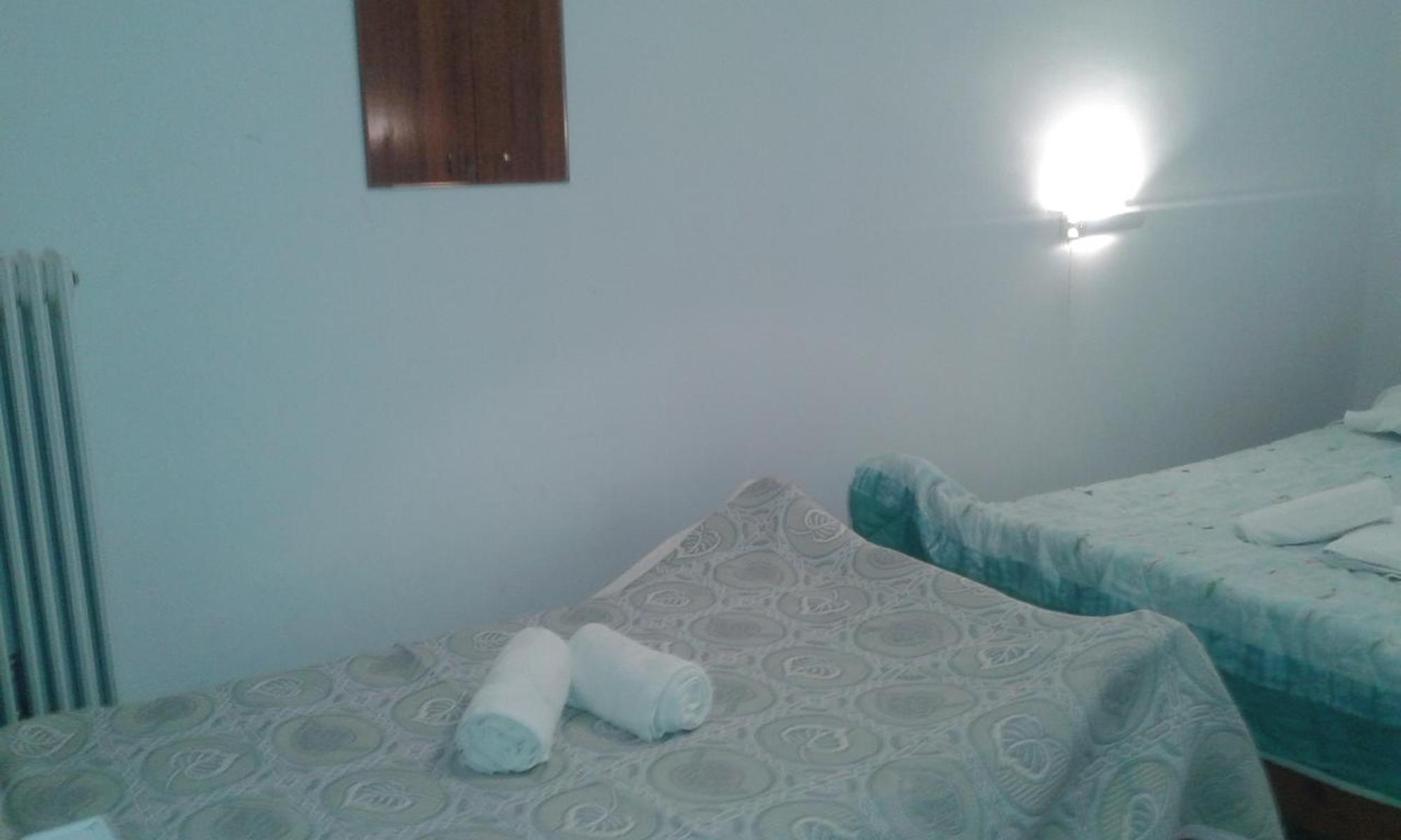 Manoleas Rooms To Let Leonidio Phòng bức ảnh